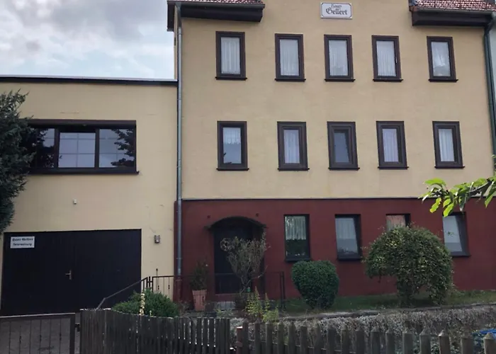 דירה Monteurunterkunft Haus Gellert פרידריכרודה